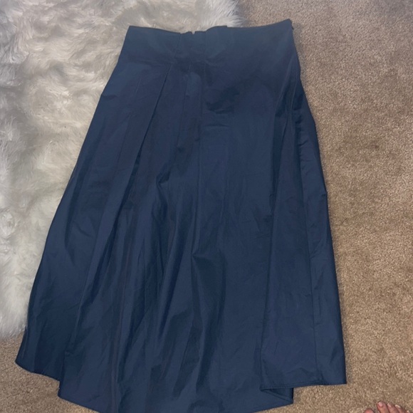 Zara elegant asymmetrical skirt - Picture 2 of 9